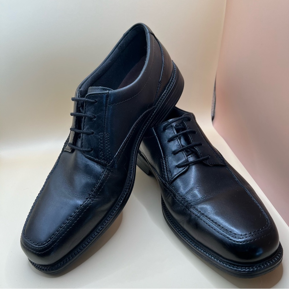 Bostonian FlexLite Men’s Size 9.5 - Lace-up- Black - Worn once.